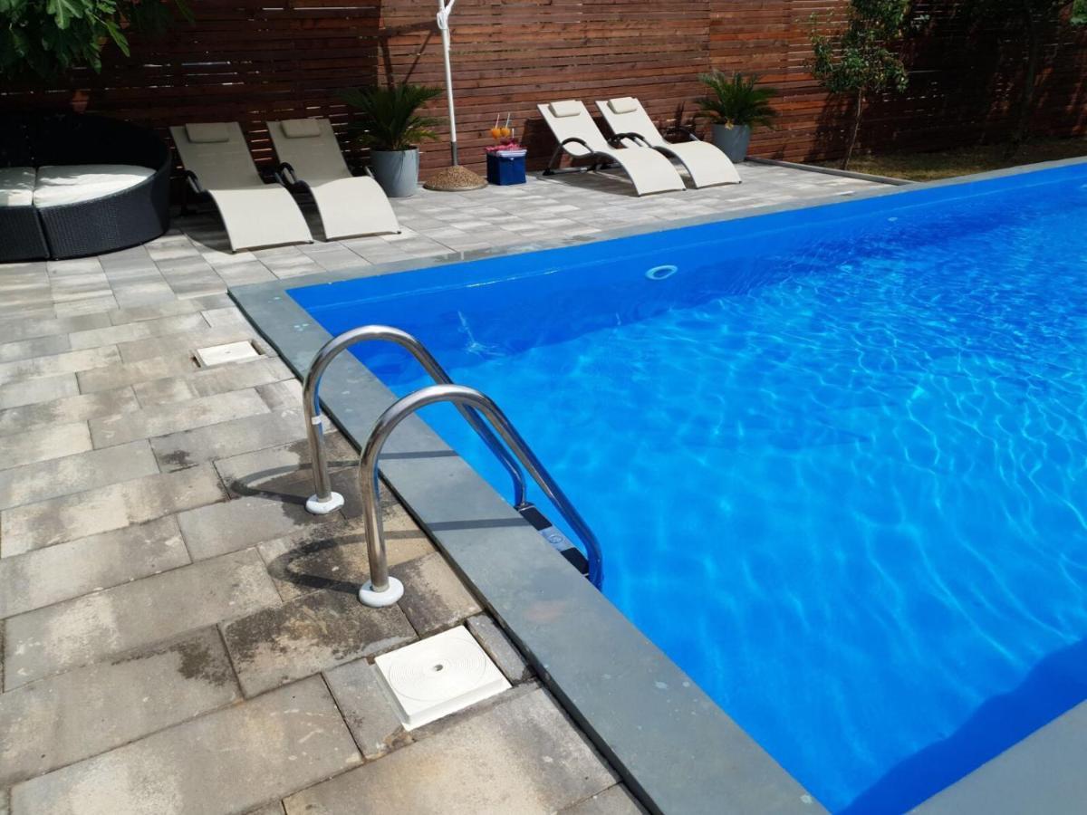 Hana Pool Only For You Loborika Екстериор снимка